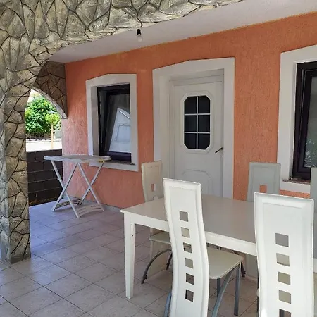Apartman Anamarija *