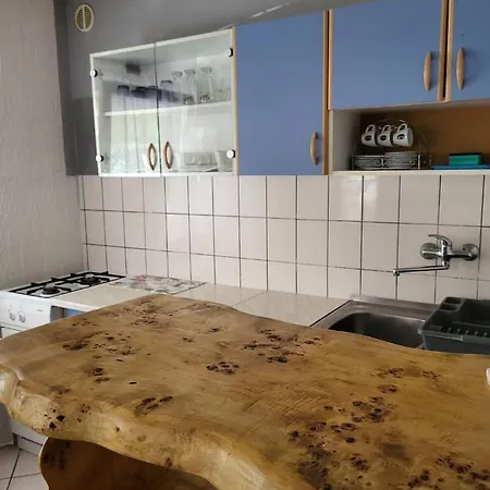 Apartman Anamarija דירה
